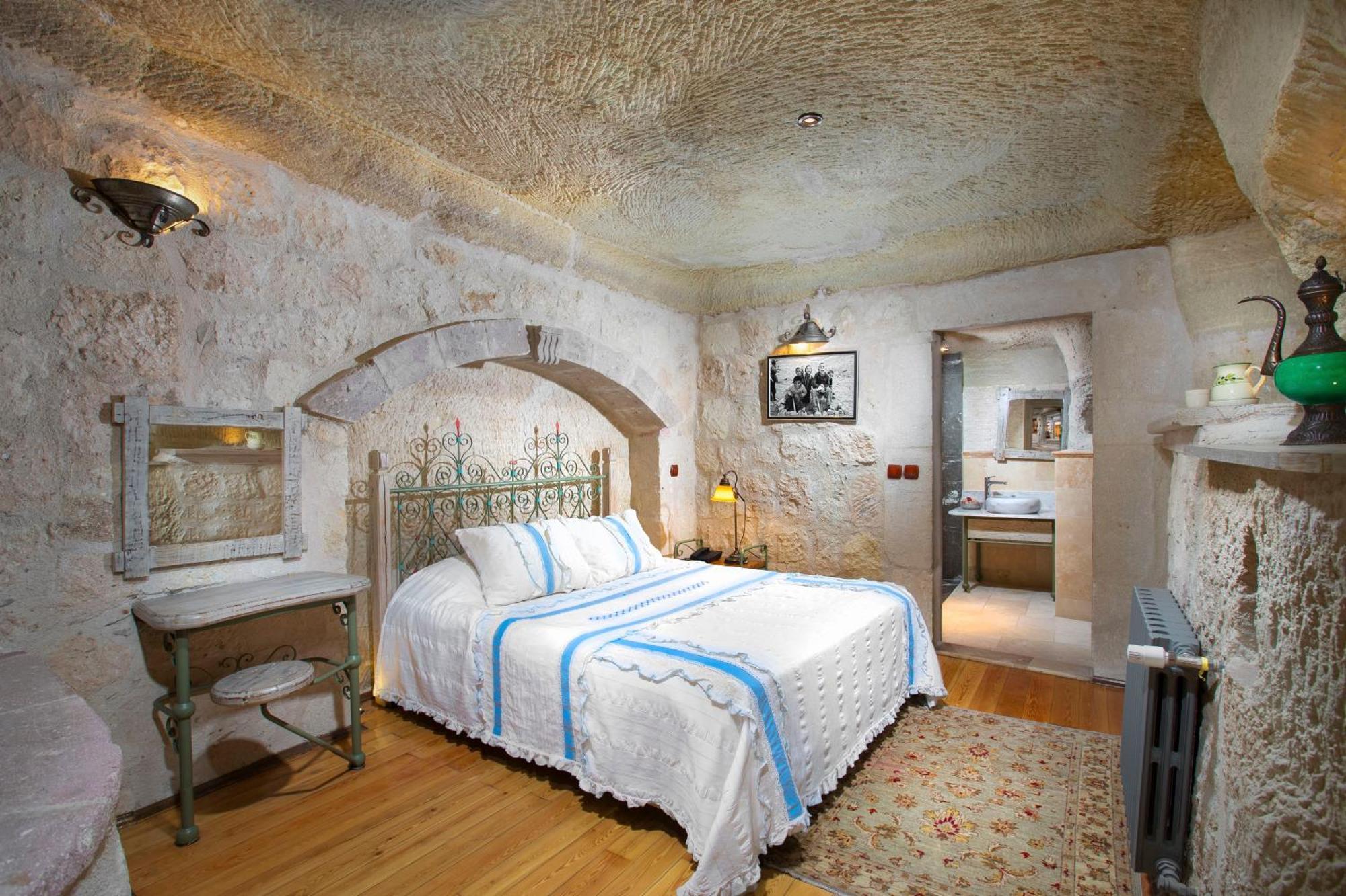 Terra Cave 2* Гореме